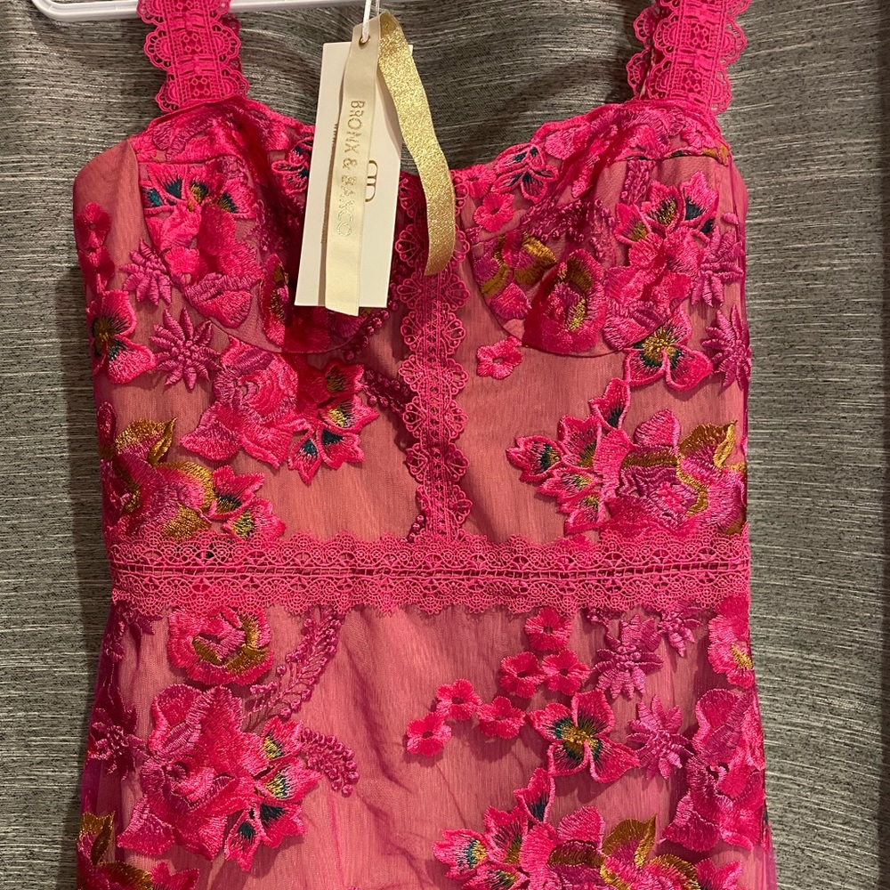 Bronx and Banco Eva MIDI Dress, Size Large.